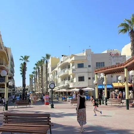 Perfect Tourist Accommodation In Bugibba Square! San Pawl il-Baħar Exterior photo