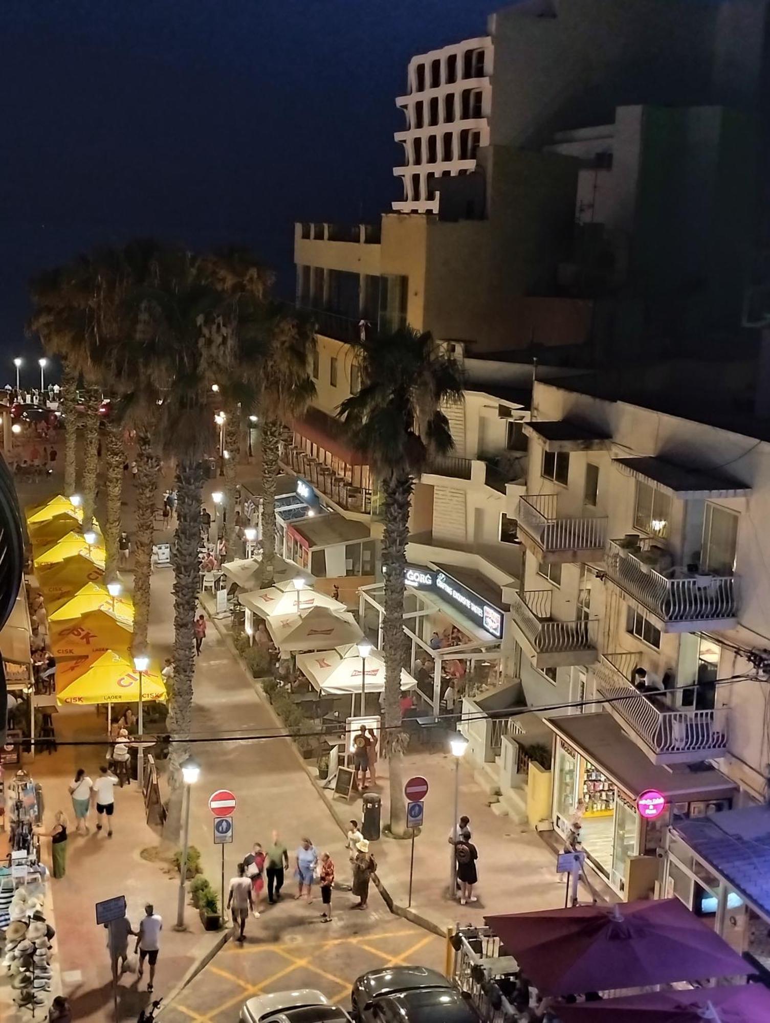 Apartment Perfect Tourist In Bugibba Square!